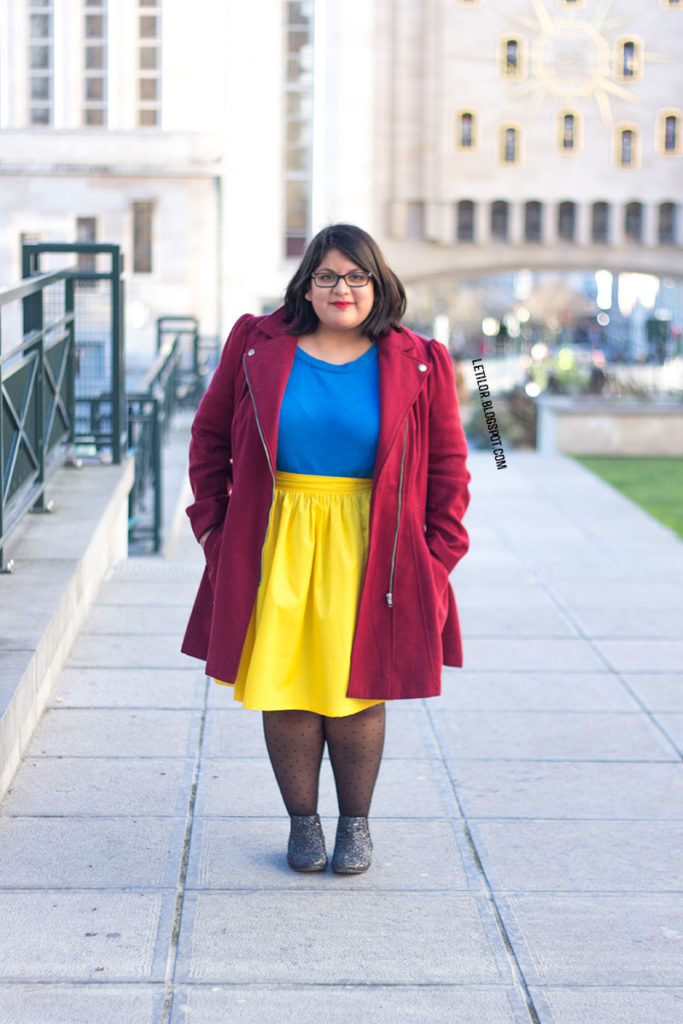 Tenue grande taille bleu et jaune par Letilor blog mode belge