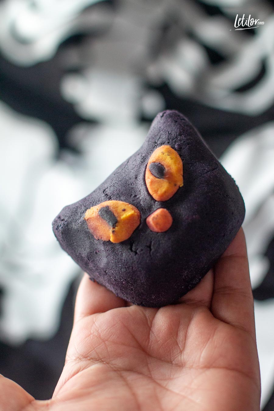 Lush Halloween 2020 - Chat- Pain moussant