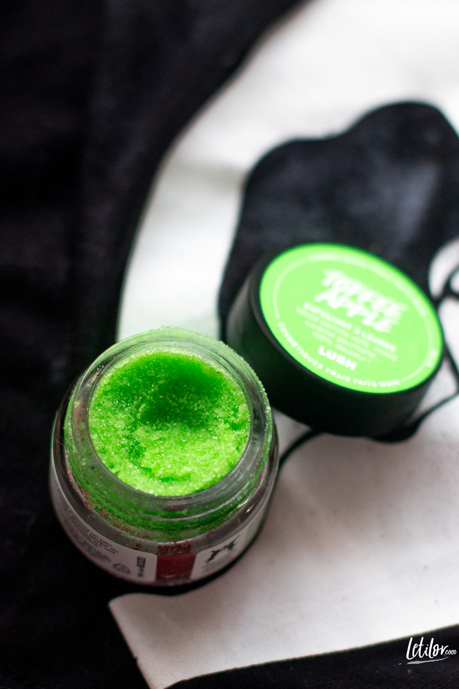 Lush collection Halloween 2020 - exfoliant lèvres pomme