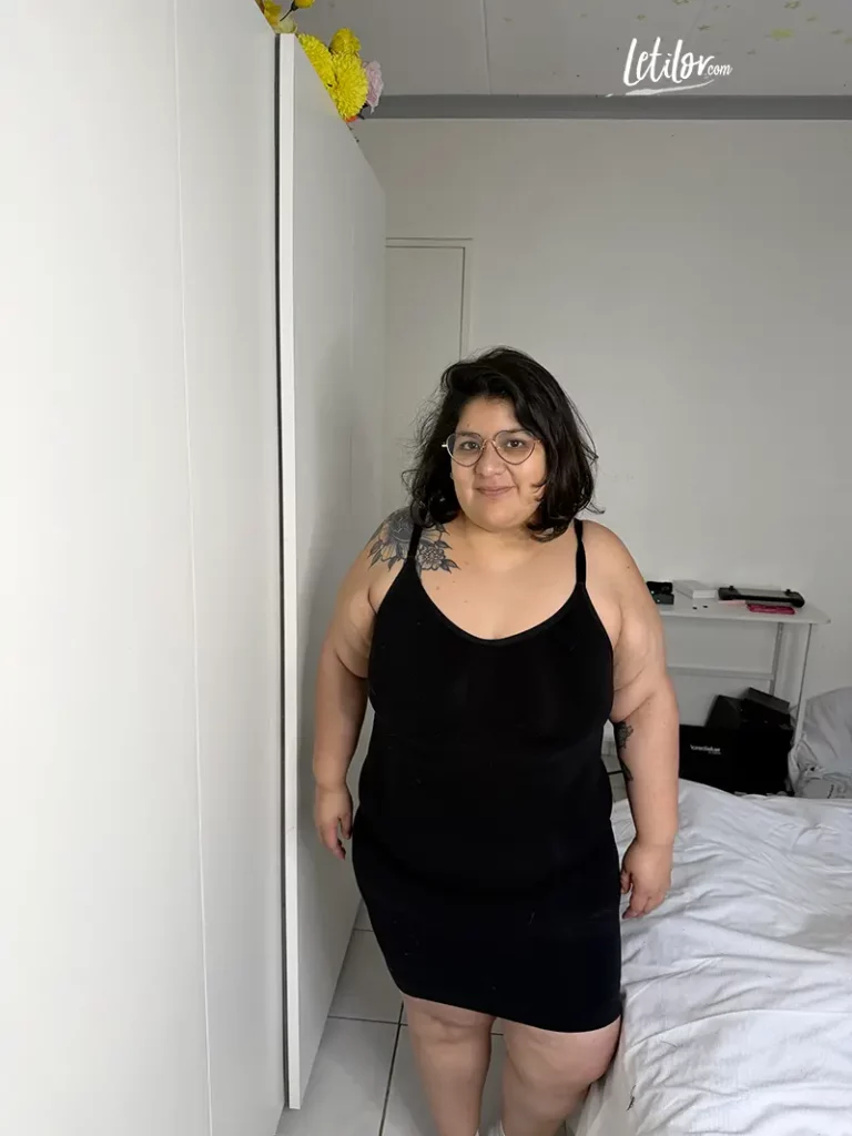 Robe gainant galbante grande taille de chez Zizzi