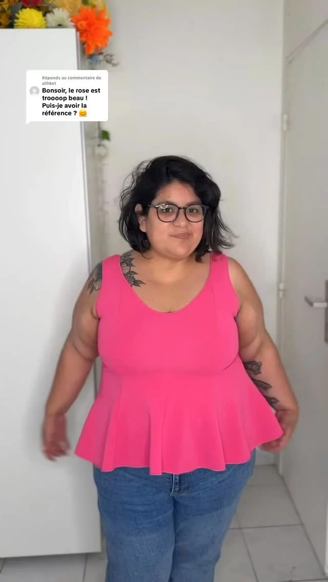 Top péplum H&M , je porte du xl et pas du xxl j’ai vérifié . Il est bien, la matière est épaisse. En interlock. #plussize #grandetaillevêtements #grandetaille #xl #hetm